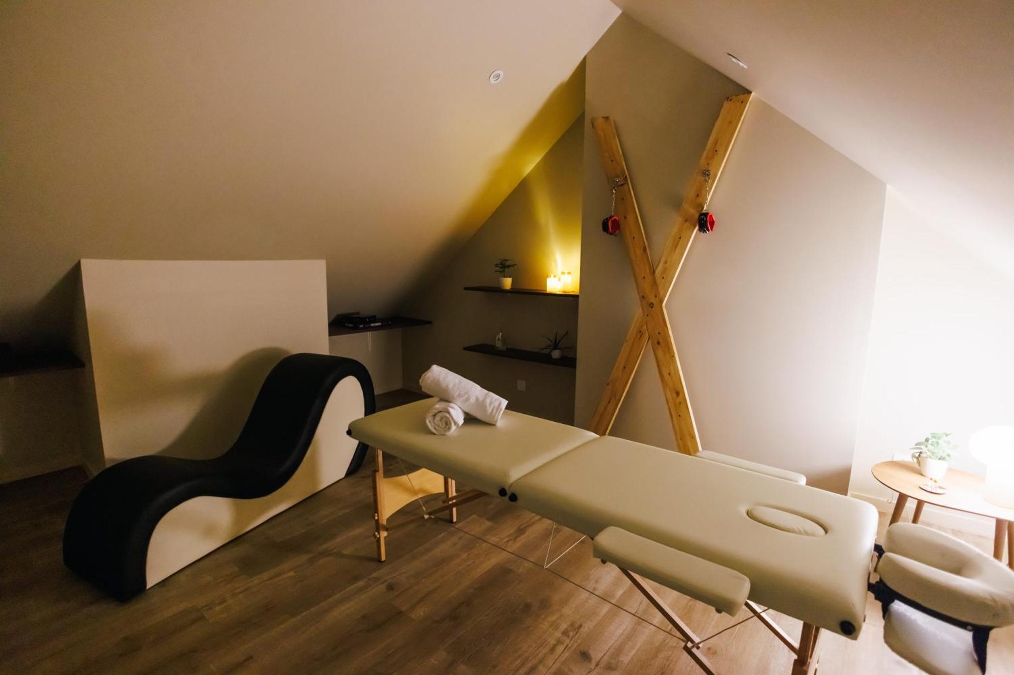 Eden Room - Luxe, Balneo & Sauna 勒芒 外观 照片
