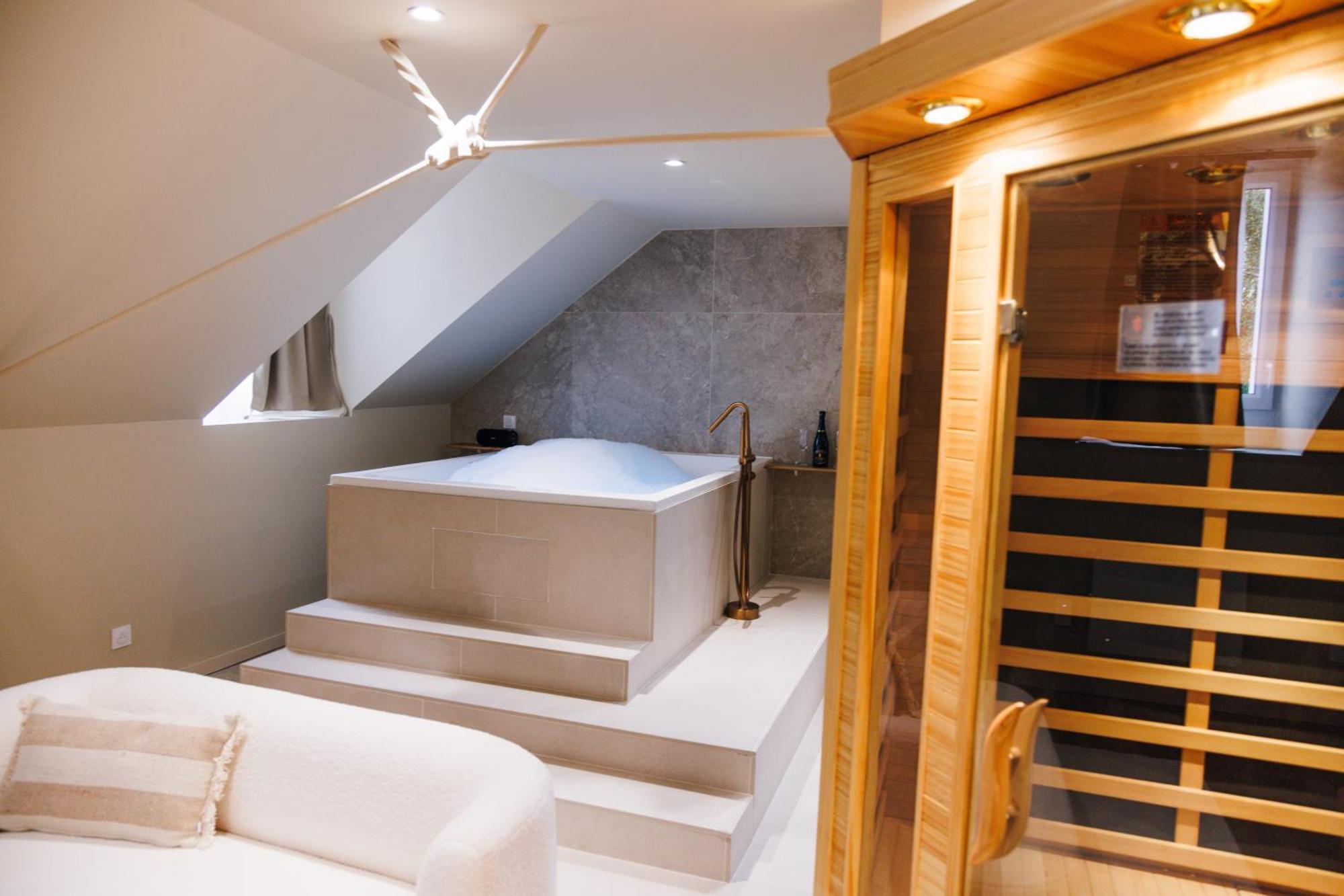 Eden Room - Luxe, Balneo & Sauna 勒芒 外观 照片